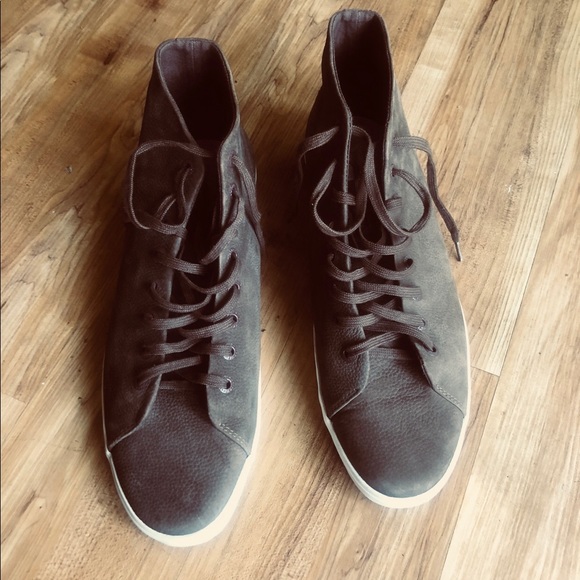 True Religion - Picture 2 of 5